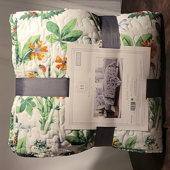 Modern Southern Home Other - Reversible king quilt set
